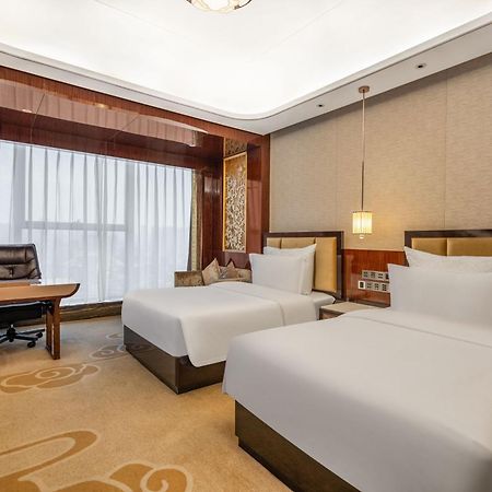 Chengdu Cynn Hotel Exteriör bild